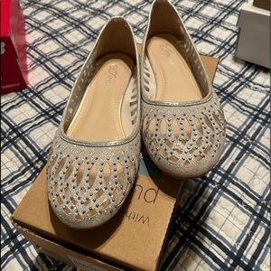 Womens flats